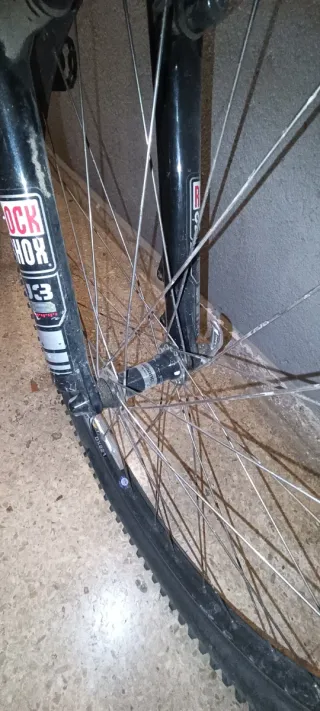 Bicicleta GT Avalanche 1.0