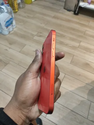 iPhone 12 64GB Rojo