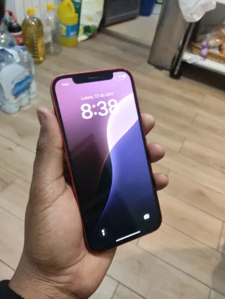 iPhone 12 64GB Rojo