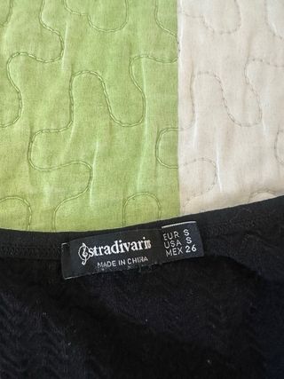 Chaquetita Stradivarius Negra Talla S