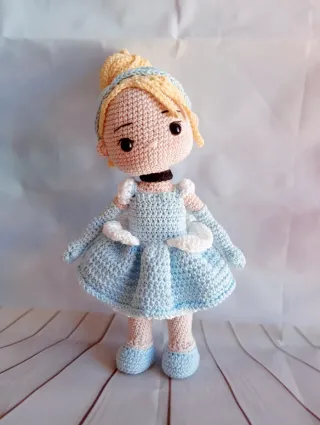 Principessa Amigurumi Cenerentola Uncinetto