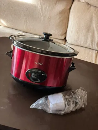 Olla de cocción lenta roja