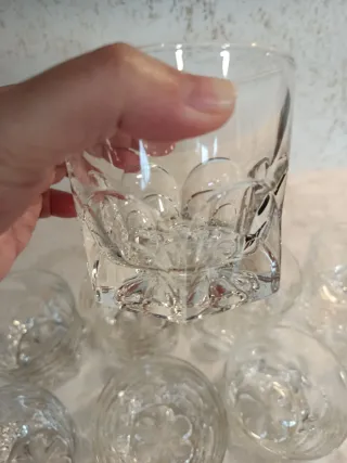 12 Vasos de Vidrio Tallado