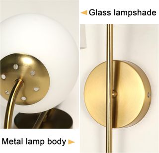 Lámpara de pared dorada con tulipa de cristal