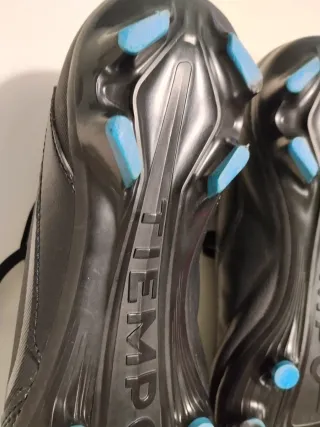 Botas de fútbol Nike negras N 43