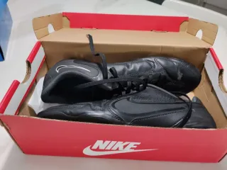 Botas de fútbol Nike negras N 43