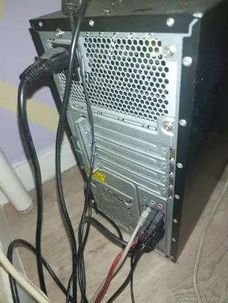 Ordenador Medion Sobremesa Completo