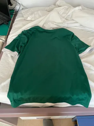 Camiseta Adidas verde corta