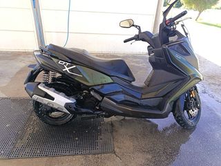 Kymco Maxi Scooter Automática