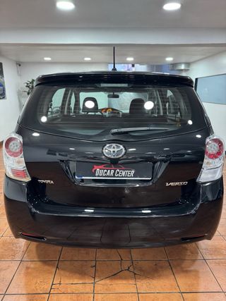 TOYOTA VERSO 2010