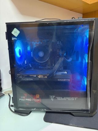 PC Gaming Gigabyte Radeon 750W