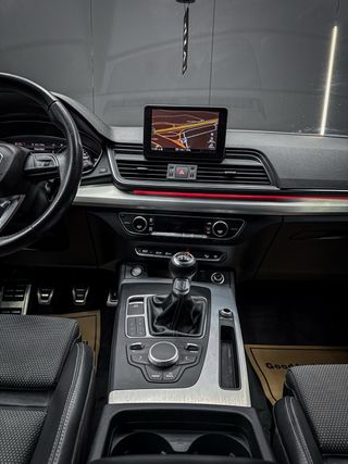 Audi Q5 S-LINE