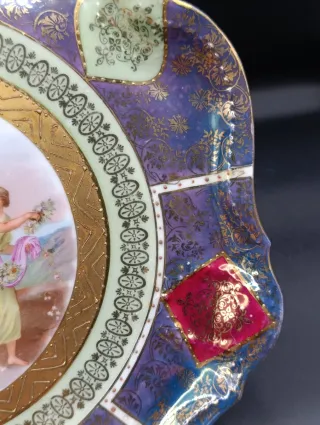 Plato de porcelana Saxe decorado