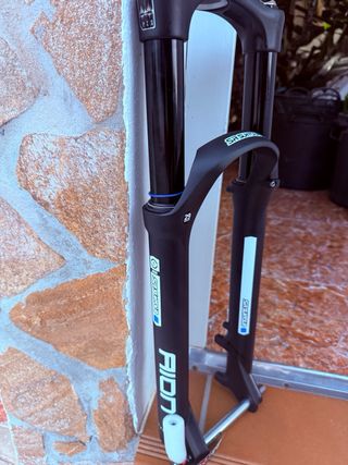 Horquilla SR Suntour AION 35mm 130mm Boost Tapered