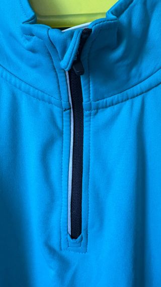 Camiseta térmica deportiva azul