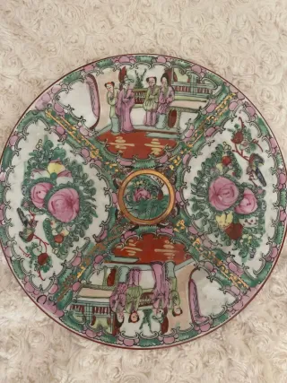 Plato decorativo chino.