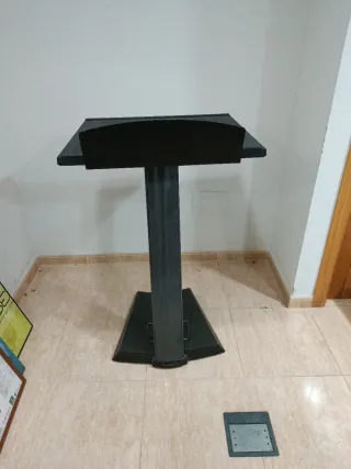 Atril para conferencias negro