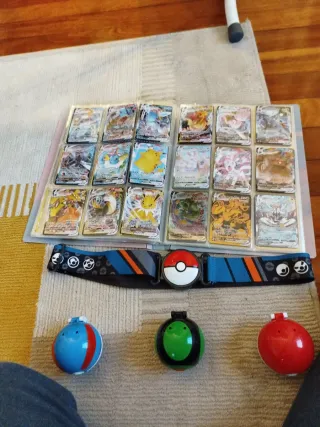 Pack Pokémon: Cartas y Accesorios