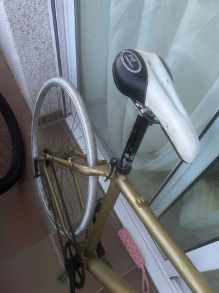 Bicicleta Piñón Fijo Dorada