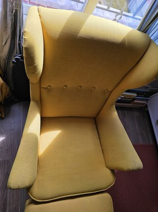Sillón y reposapiés amarillo Ikea