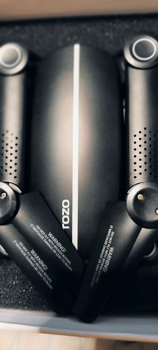 Dron TOZO Negro