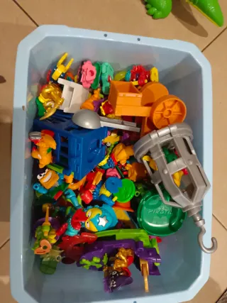 Lote de juguetes Piratas. Barco, tiburon, crocodri