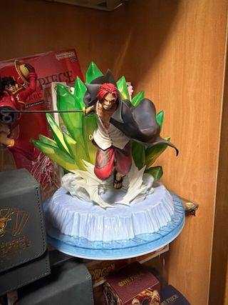 Figura One Piece Shanks y Uta