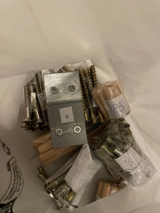 Cama individual de madera con cajones