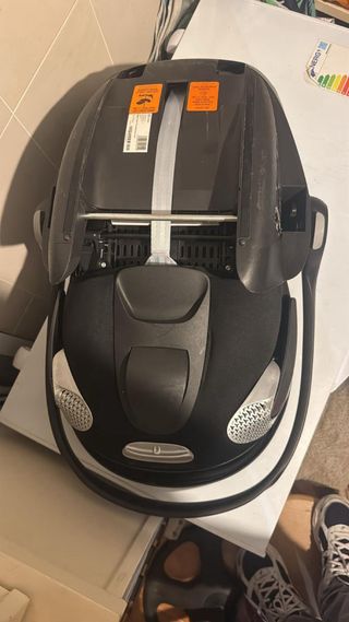 Carrito de bebé negro