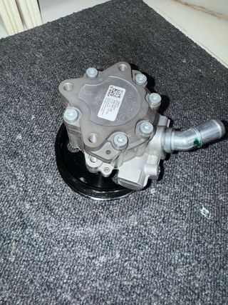 Bomba Dirección Maserati