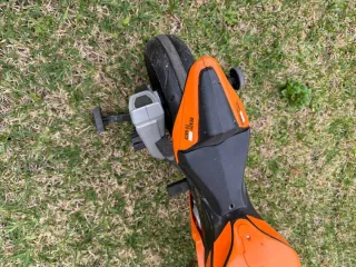 Moto Eléctrica Infantil KTM RC 8C