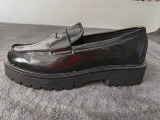 Mocasines H&M charol negros talla 38