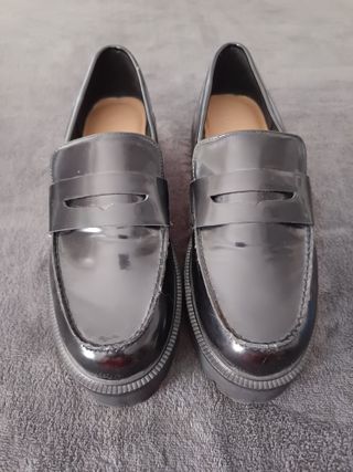 Mocasines H&M charol negros talla 38