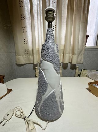 REF: 01000303.13 “CIERVOS PIE LÁMPARA” LLADRÓ