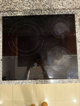 Vitrocerámica Balay en buen estado 3EB715LR