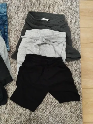 Pantalones cortos H&M Talla 10-11. 146cm