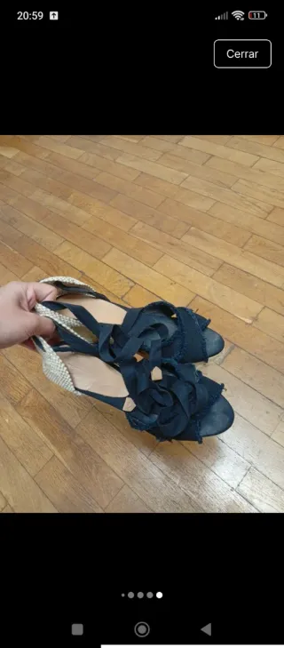 Alpargatas Castañer Beige y Negras