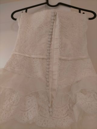 Vestido de Novia Blanco con Volantes