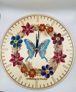 Orologio Legno Inciso Farfalla Fiori Dipinto Mano