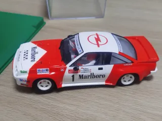 Scalextric Avant slot Opel Manta Marlboro