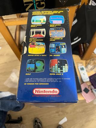 Nintendo NES con Mario y caja