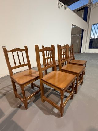 Juego de 6 sillas de madera