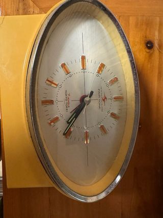 Reloj de mesa vintage New Baron Alarm
