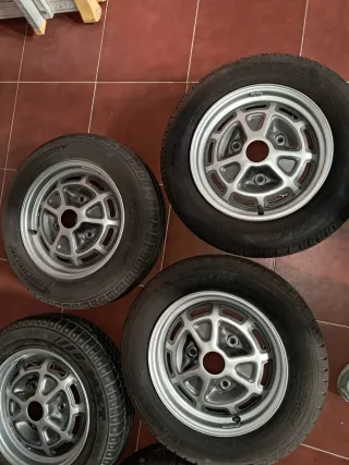 Llantas y Neumáticos Renault 5 Histórico