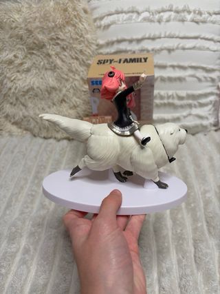 Figura Anya Forger con Bond - Spy x Family