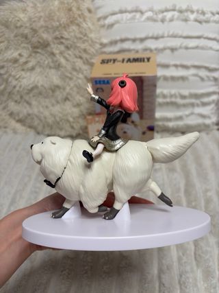 Figura Anya Forger con Bond - Spy x Family