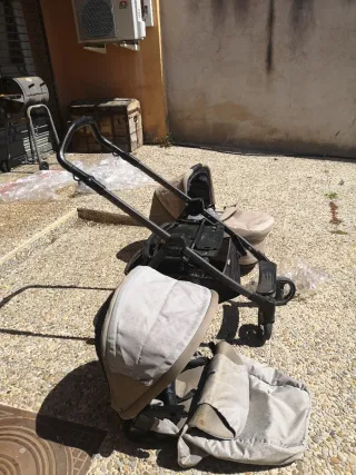 Peg Perego Cochecito y Capazo