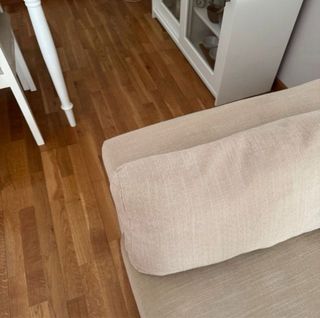 Sofá beige 3 plazas con chaiselongue