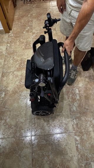 Silla ruedas eléctrica plegable-fibra de carbono
