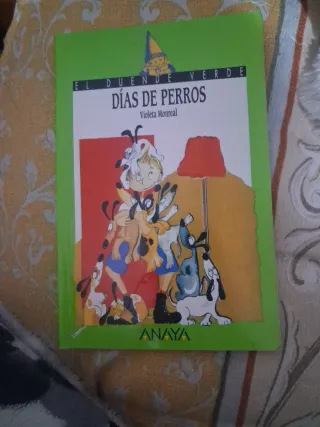 Dias de perros / Dog Days (Cuentos, Mitos Y Lib...
